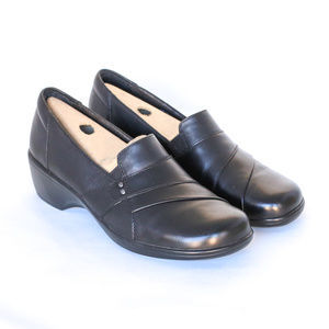 clarks may marigold slip on loafer